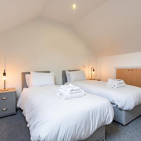 Chesterfield Lodge - 2 Bedroom Apartment Near Chesterfield Town Centre 외부 사진